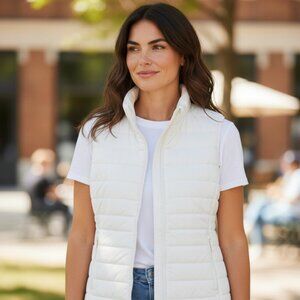 Womens IBKÜL Polartec Power Fill vest in white size medium
